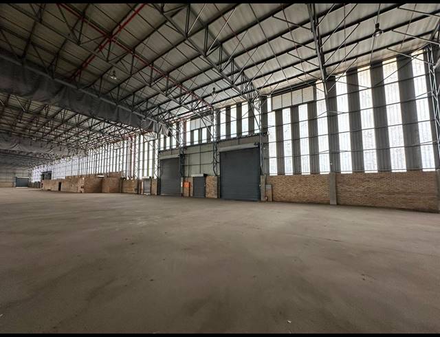 22,510M² WAREHOUSE TO LET IN MOSTYN PARK